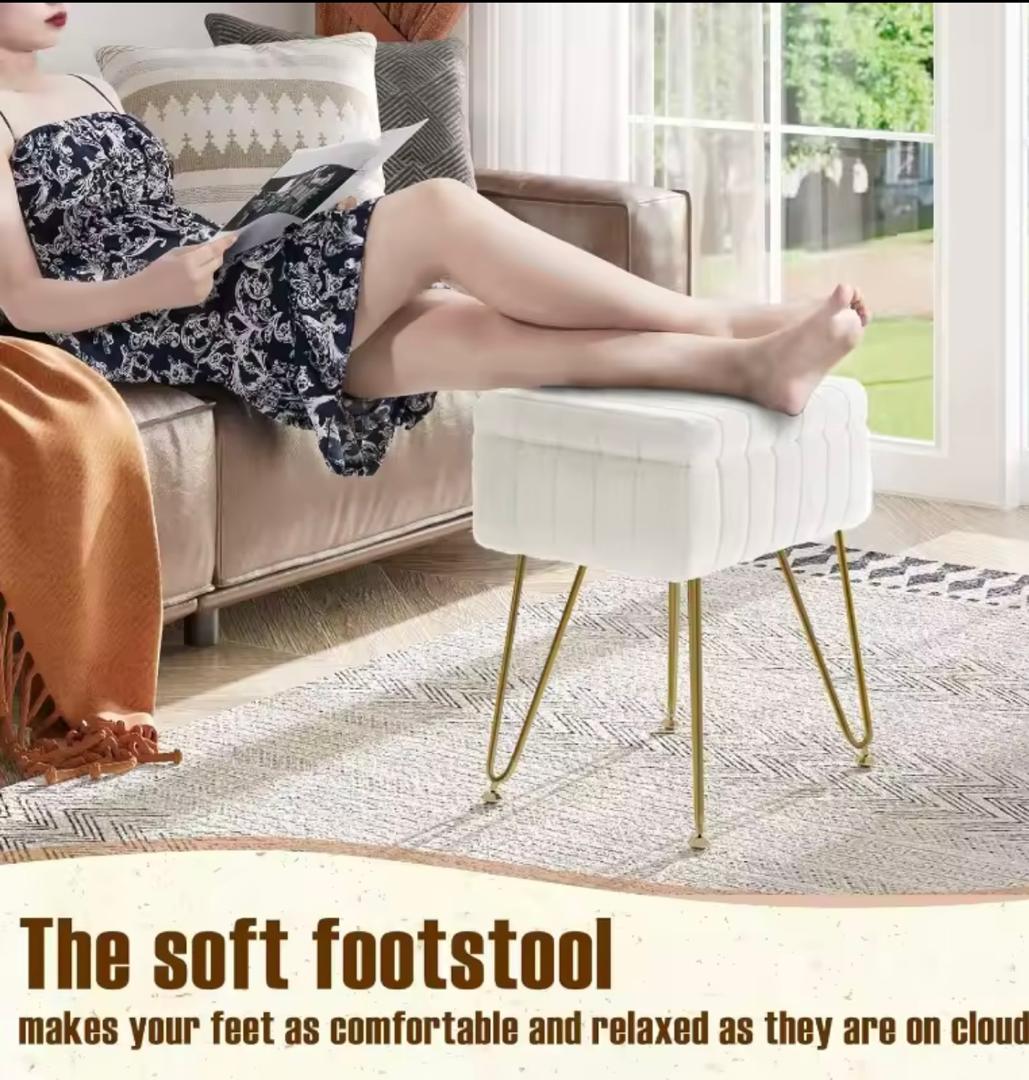 Tabouret de maquillage , pieds en métal souple avec pieds antidérapants, siège rembourré en fourrure , chaise de maquillage multifonctionnel moderne .