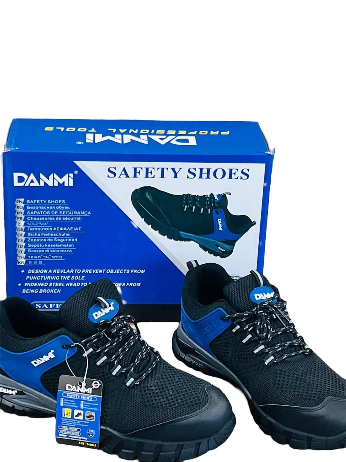 Chaussure de sécurité disponible , anti crévation , embout d'acier , antidérapant , résistant à la perforation , imperméable , anti statique . Toute les pointures No 38 jusqu'à 46 .