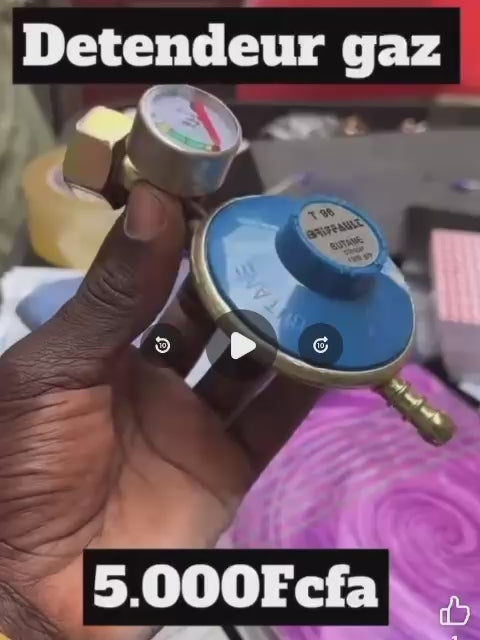 Détendeur butane électronique indiquant le niveau de gaz , permet de savoir si ton gaz est bien rempli ou pas lorsque tu vas charger .