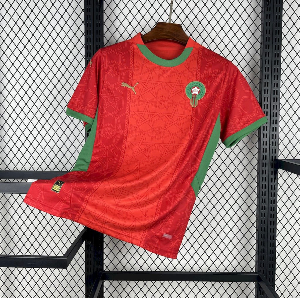 Maillot de Maroc pro max , avec le logo de Can , toutes les tailles sont disponibles .