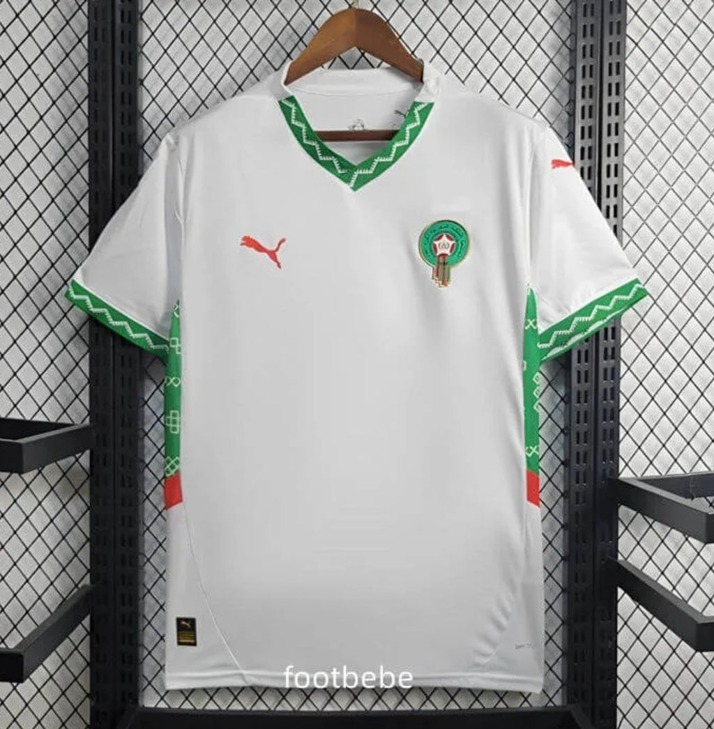 Maillot de Maroc pro max , avec le logo de Can , toutes les tailles sont disponibles .