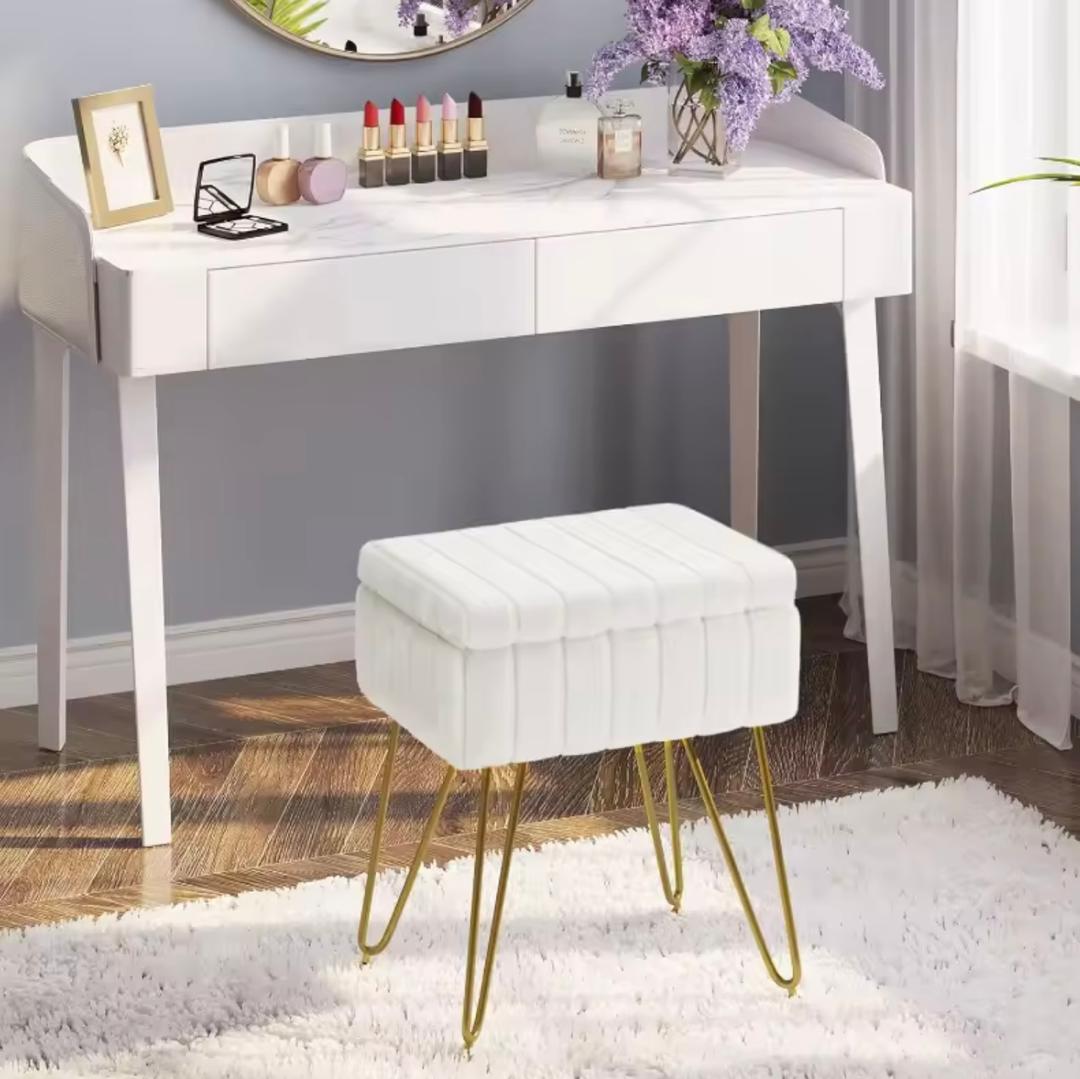 Tabouret de maquillage , pieds en métal souple avec pieds antidérapants, siège rembourré en fourrure , chaise de maquillage multifonctionnel moderne .