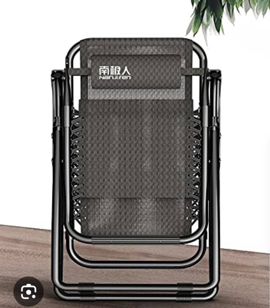 Profitez d'un confort total avec cette chaise ultra pratique :                     Dossier inclinable accoudoirs solides , support téléphone , porte gobelet et orthopédique et facile à plier et ranger .