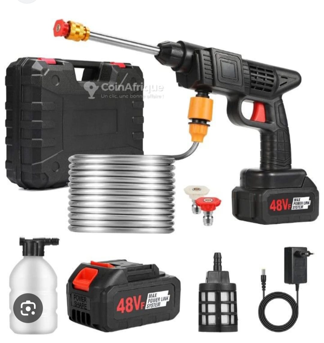 Pistolet à eau de lavage de voitures, 2 batteries de 48 volts , batterie au lithium, haute tension, pression maximale : 90 BAR , puissance moteur : environ 200w , temps de charge : 4h du temps .