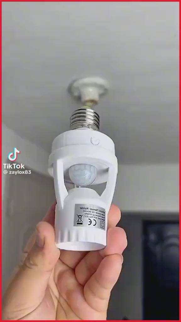 Prix : promo 5000f au lieu de 10000f
Ampoule gratuite ,Lampe avec Capteur de Mouvement E27, Interrupteur d'Induction Humaine PIR avec Contrôle de Retard de Temps, Convertisseur LED Câblé 85-265V pour Utilisation Électrique en chambre.