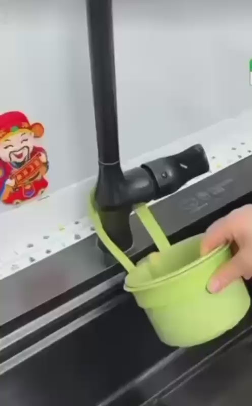 Prix : 3 à 5000f .                      Panier de vidange autonettoyant pour évier de cuisine, avec visage automatique par pression, attrape déchets , panier de drainage suspendu au robinet, filtre